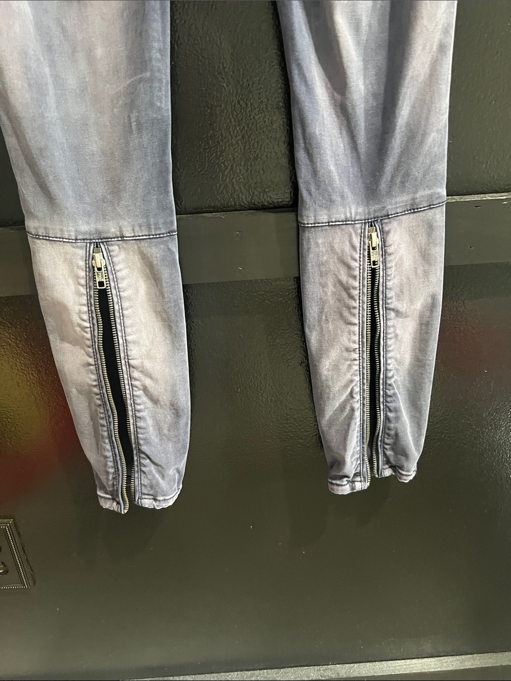 Free People | Dusty Violet Washed Jeans | Size XS - Picture 13 of 14